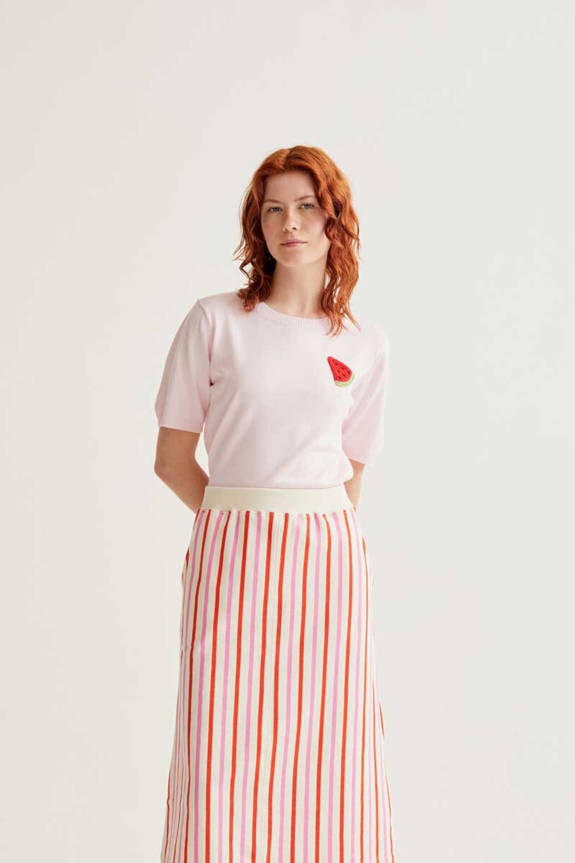 Top de punto rosa con bordado de sandía compañía fantástica - 1