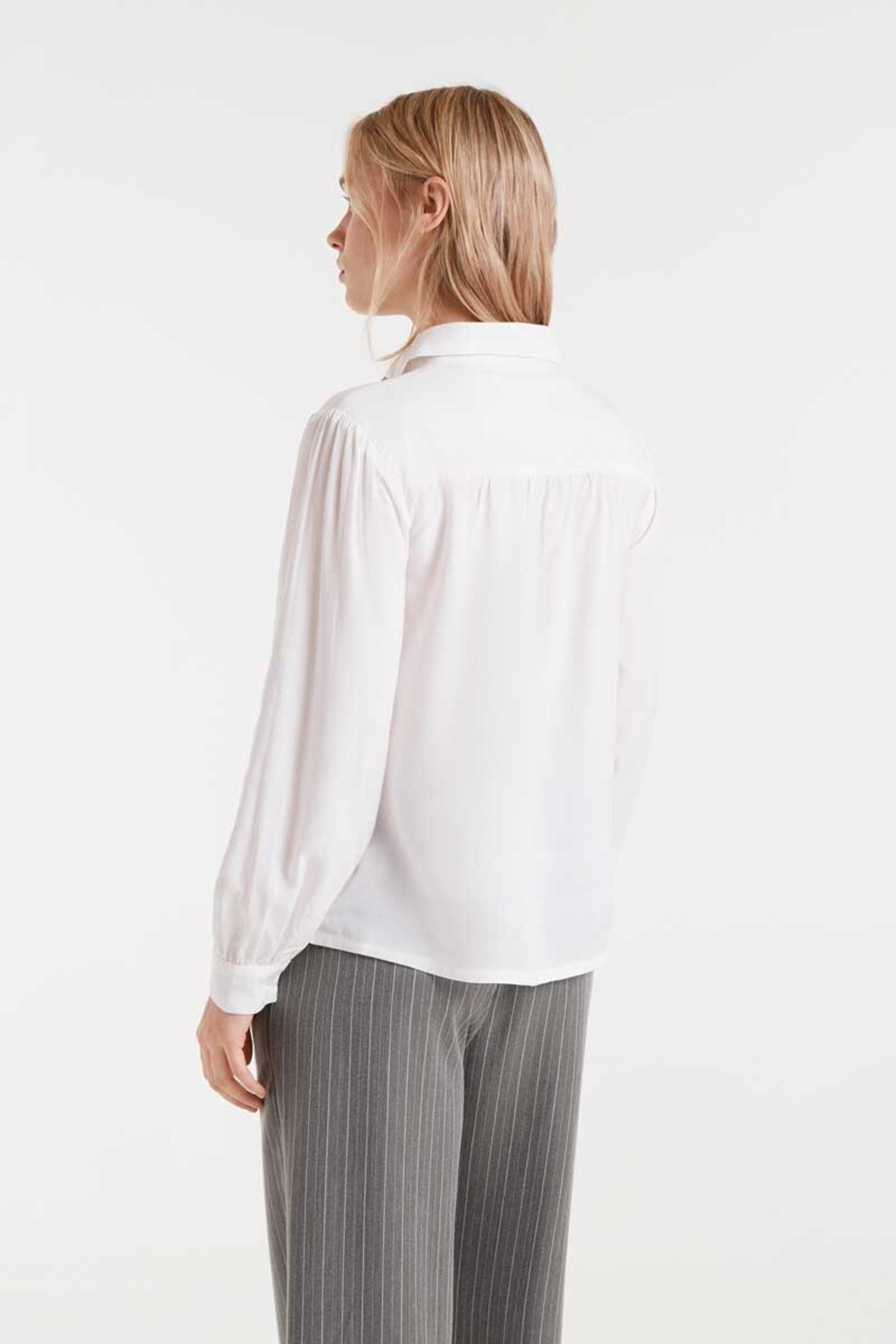 Camisa bordado de fresas - 3