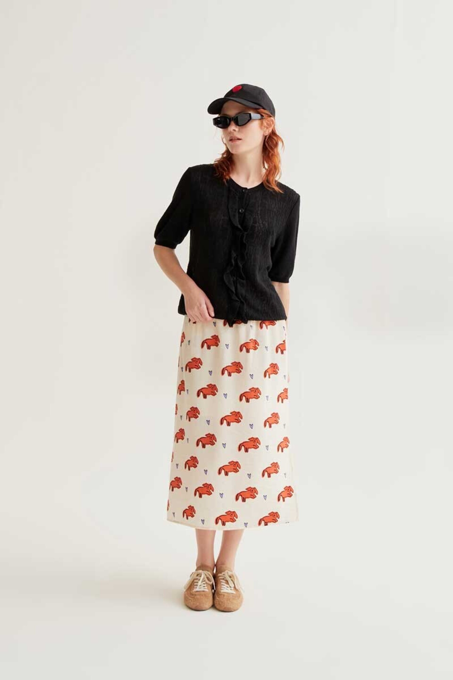 Cardigan punto floral negro con volantes compañía fantástica - 3