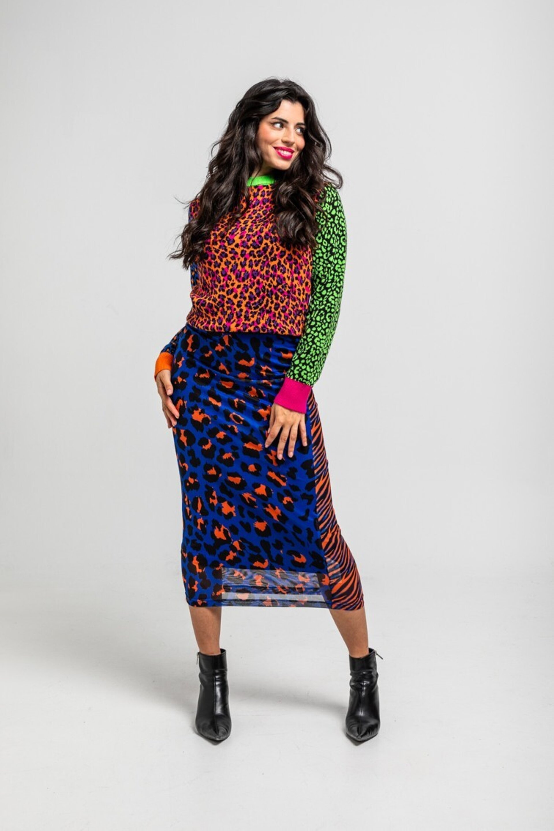Suéter ajustado de estampado variado de animal print-caótica de Lolina - 5