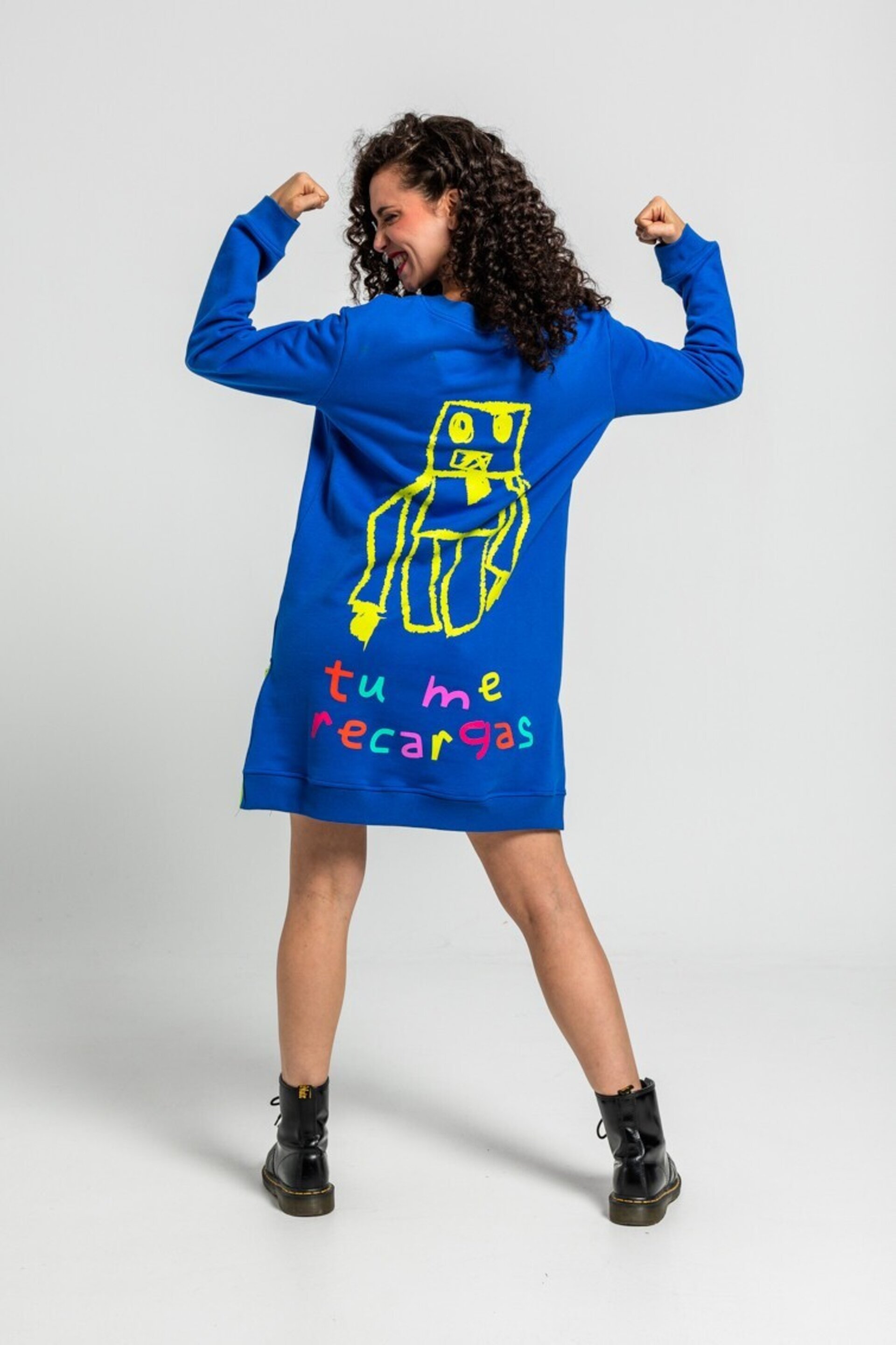 Vestido sudadera cremalleras de garabatos de robots multicolor de Lolina - 2