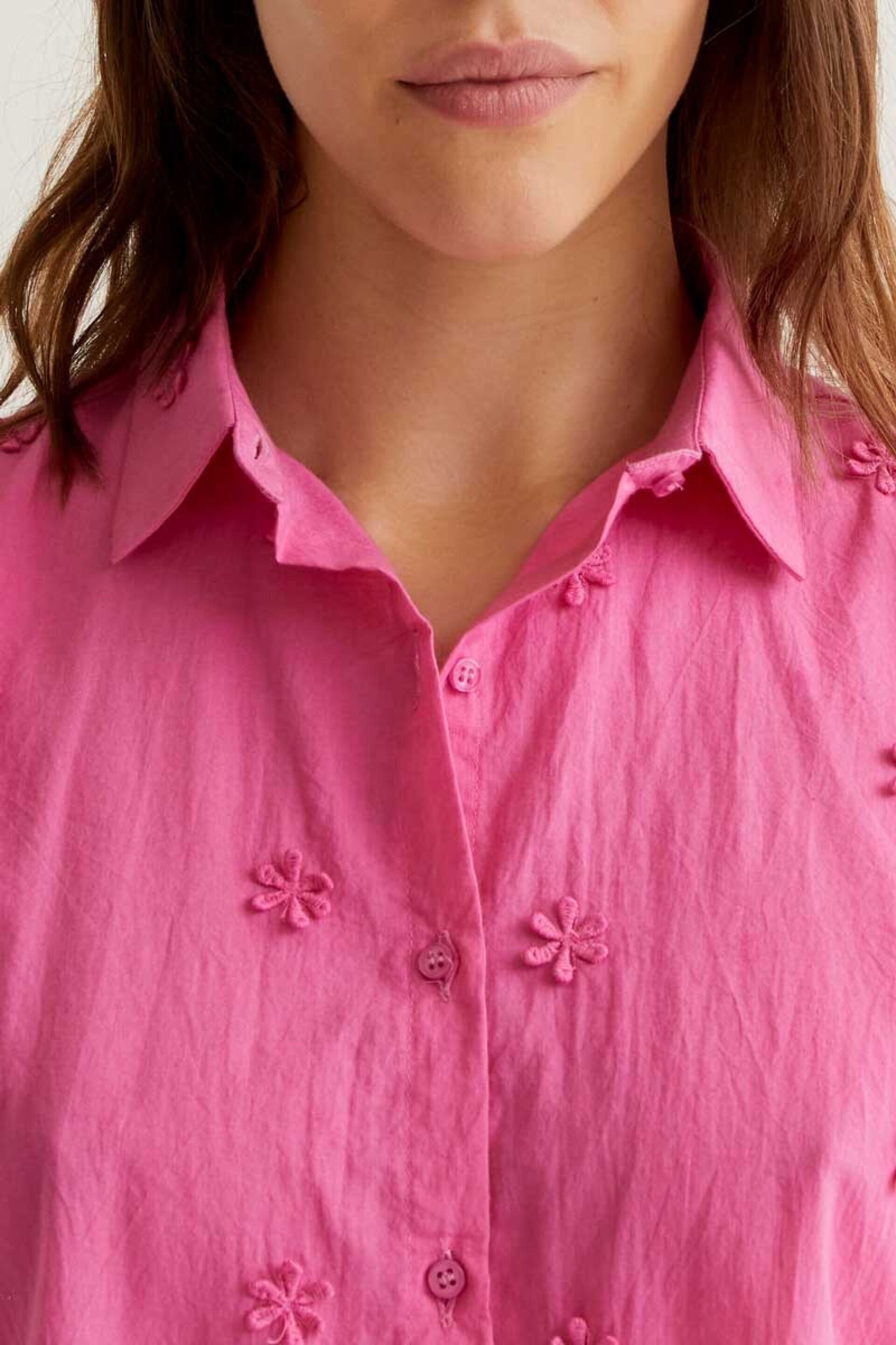 Camisa 100% algodón rosa con bordado floral compañía fantástica - 2