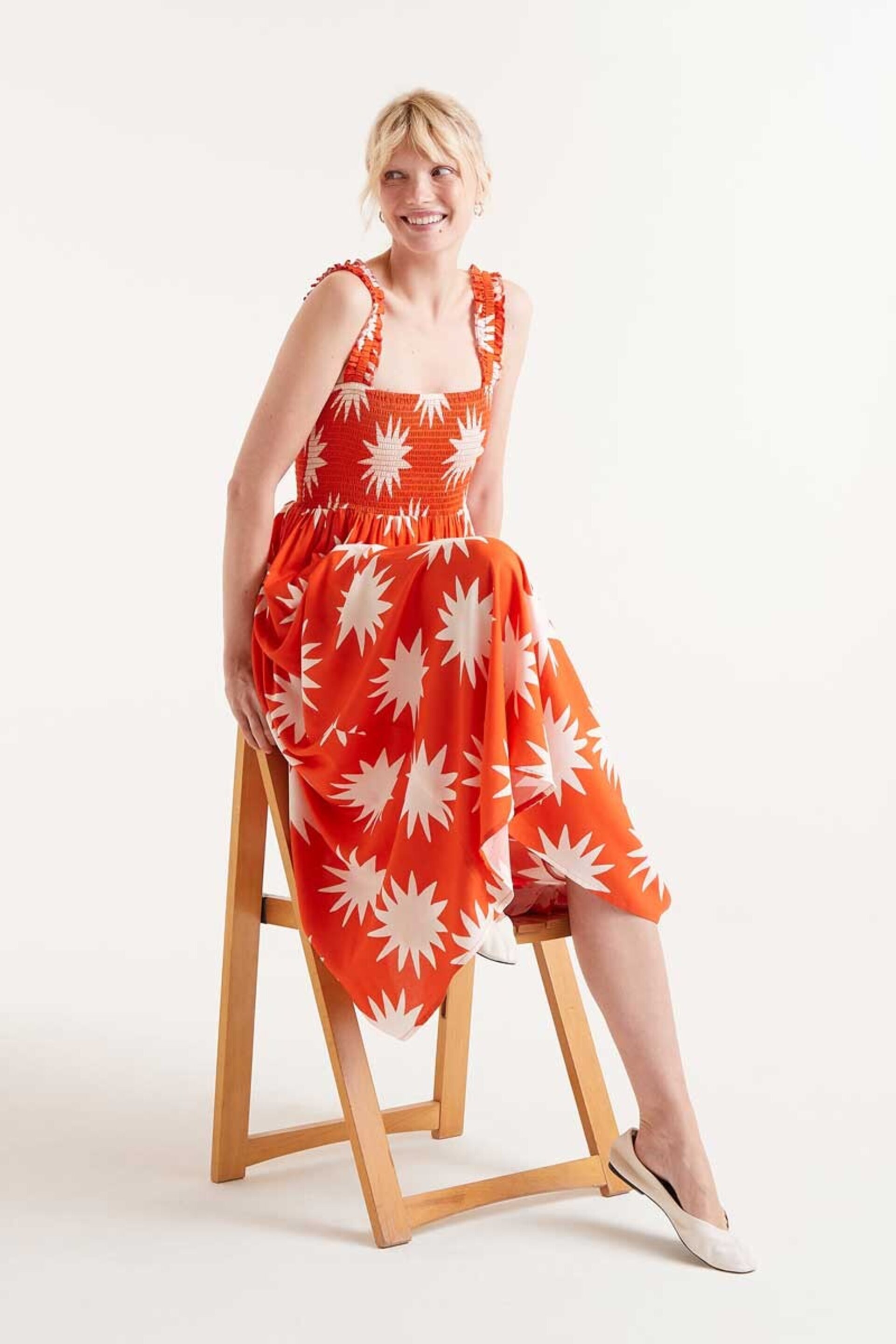 Vestido  "Compañía Fantástica" estampado - 4