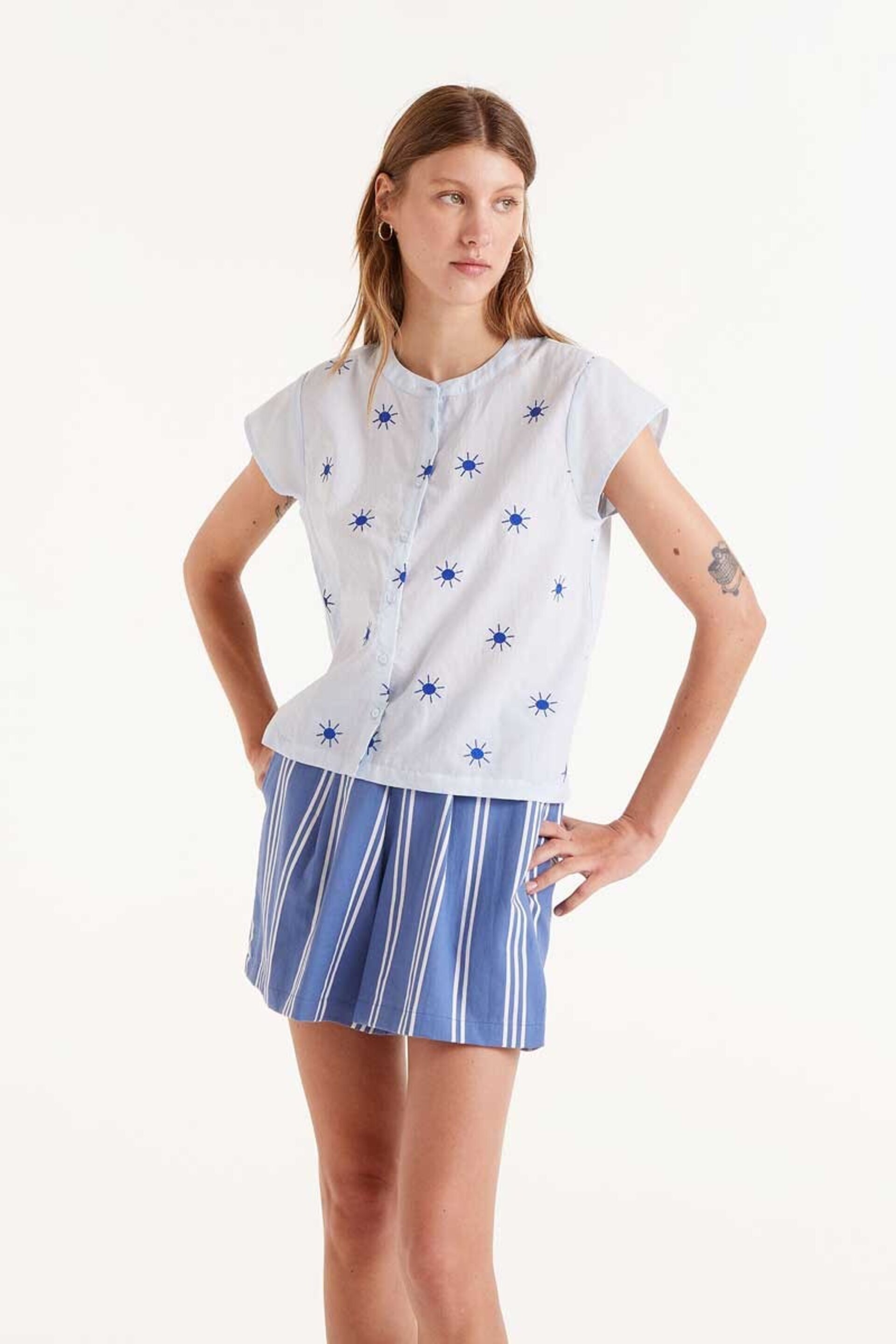 Camisa "Compañía Fantástica" estampada - 5