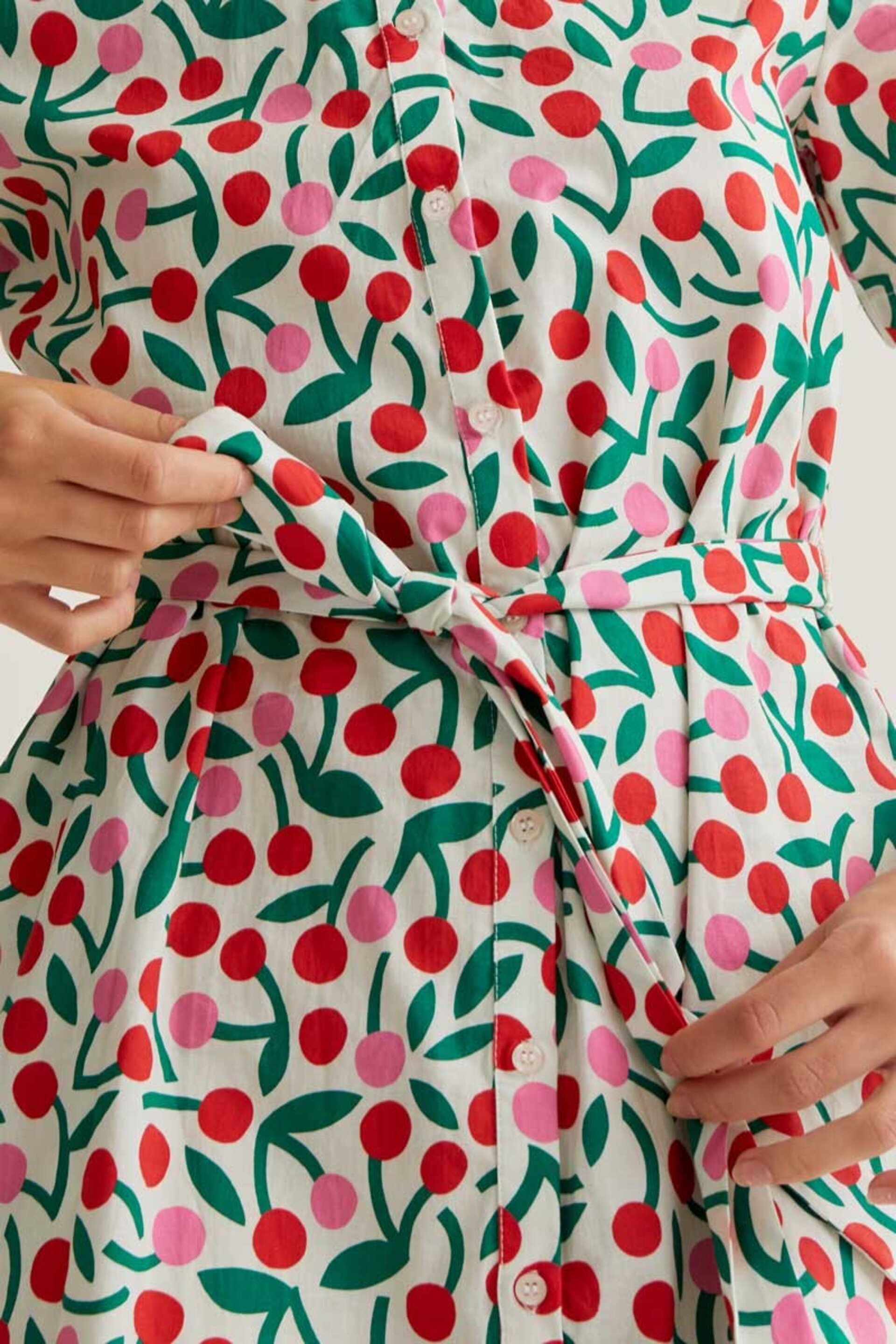 Vestido corto con estampado guinda compañía fantástica - 2