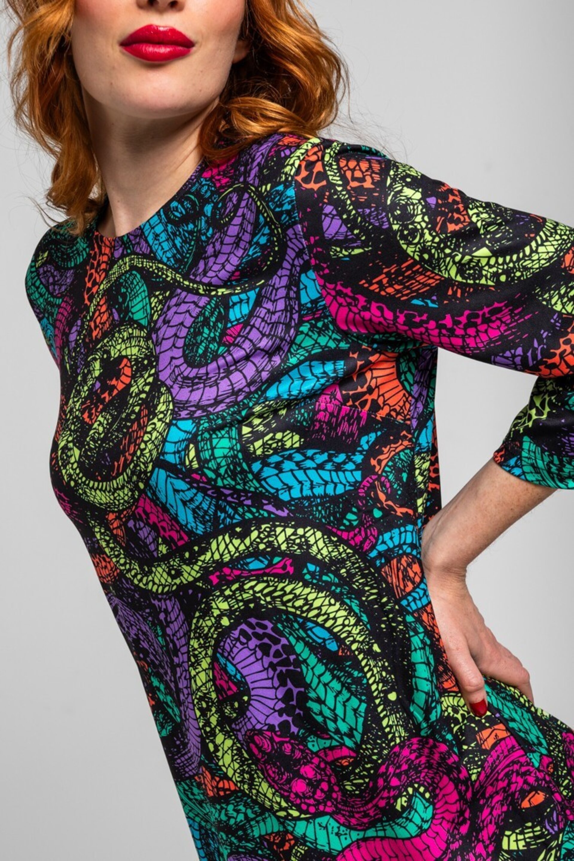 Vestido corte A media manga tejido elástico de serpientes-veneno de lolina - 3