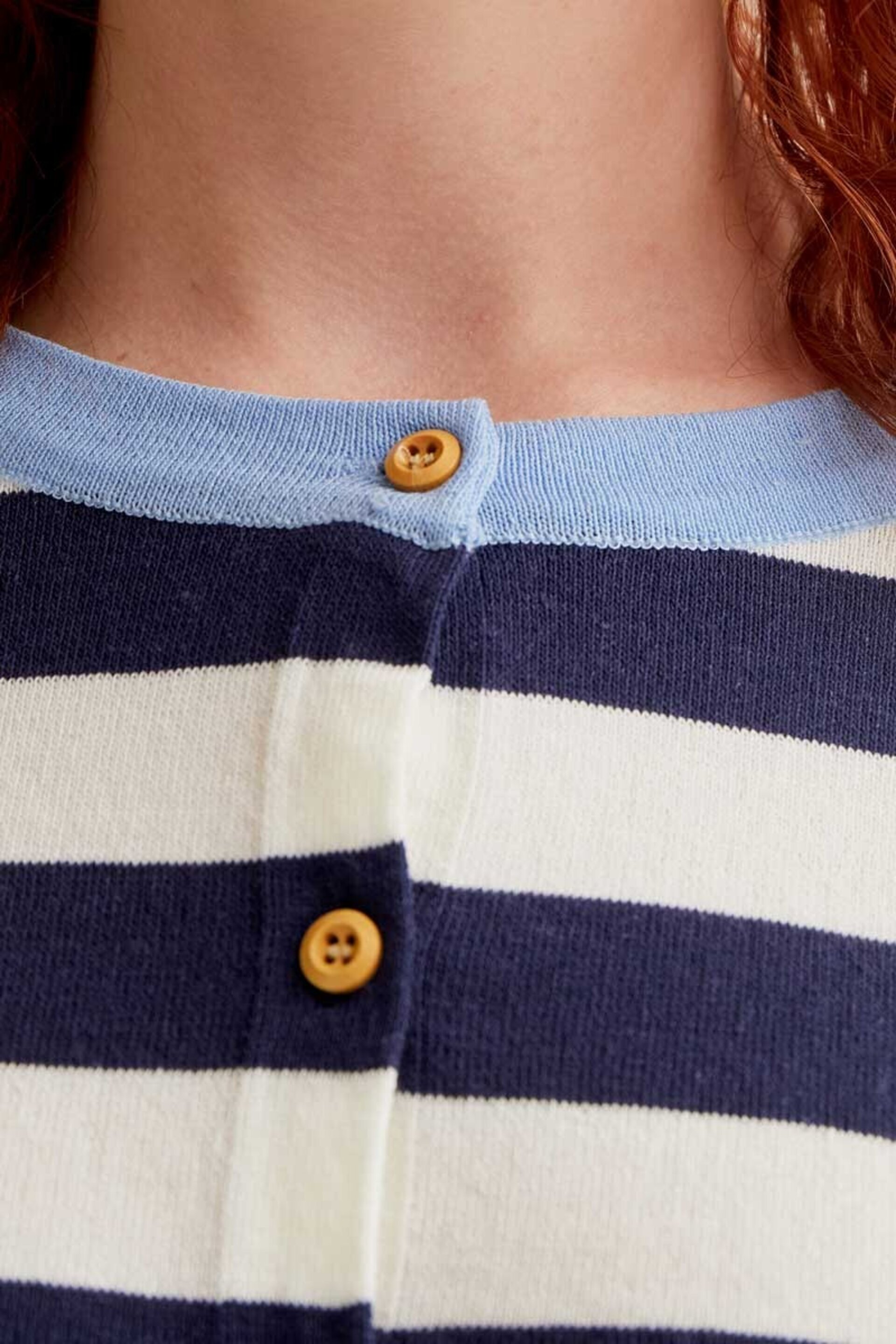 Cardigan de punto suave con estampado de rayas blanco y azul compañía fantástica - 2