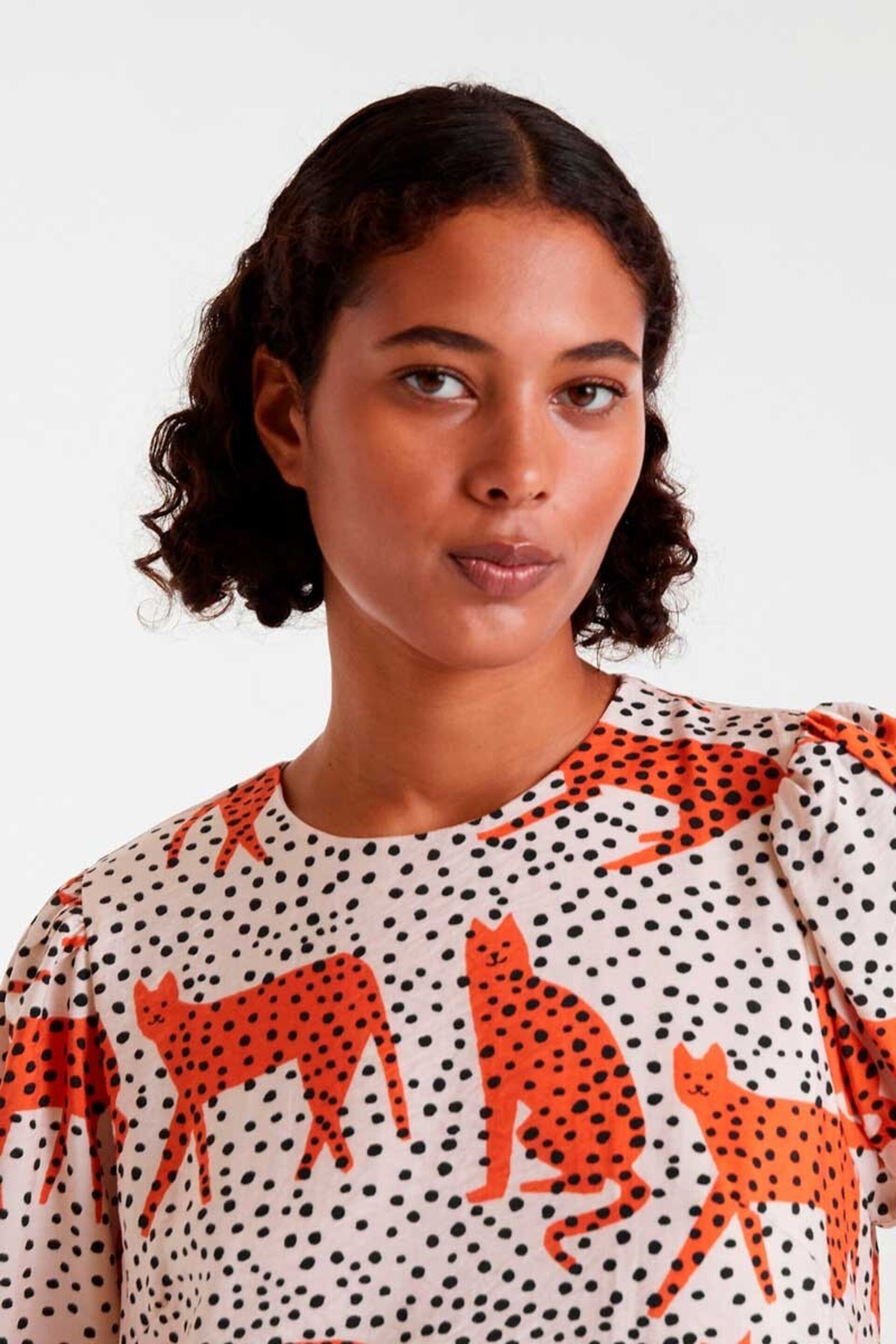 Vestido corto con estampado tano compañía fantástica - 2