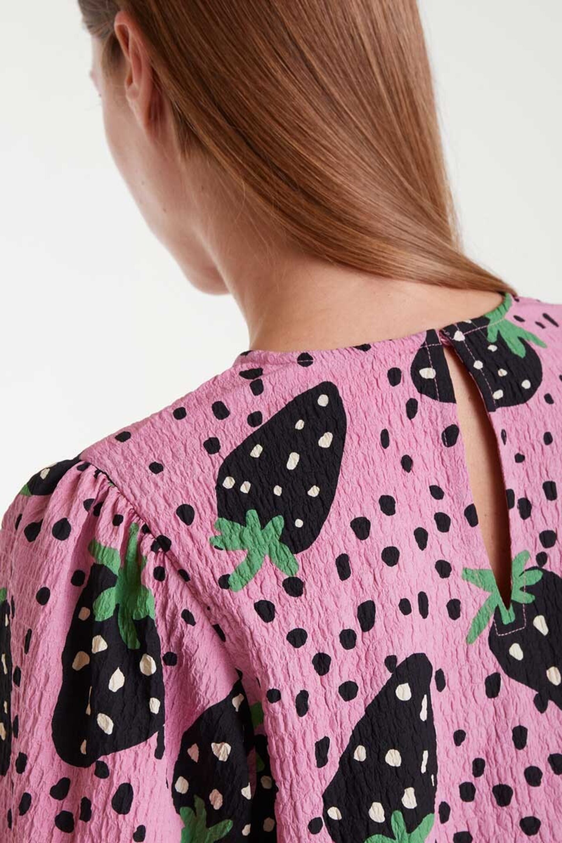 Top estampado morango compañía fantástica - 5