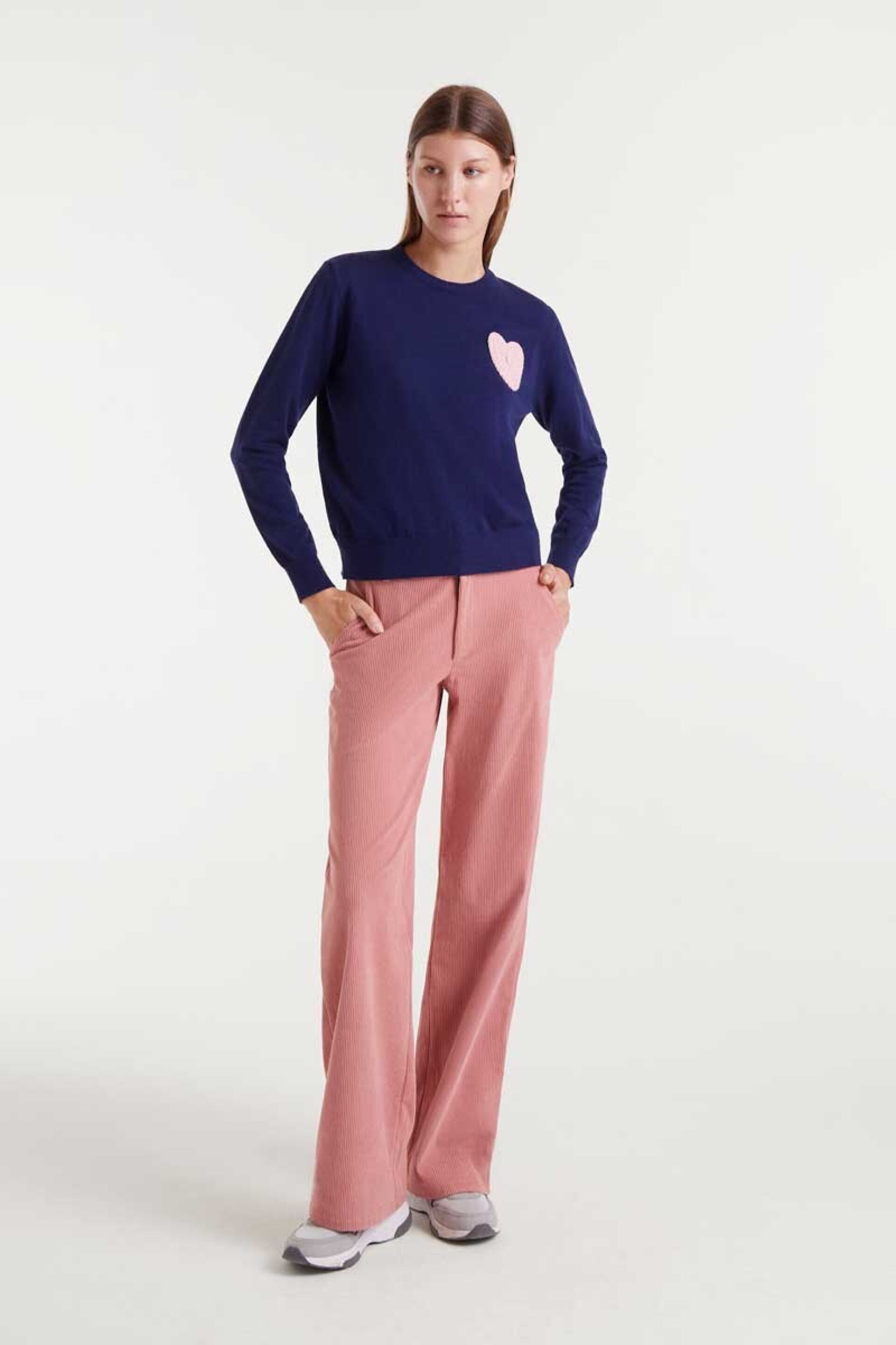 Jersey de punto navy blue con print de corazón compañía fantástica - 3