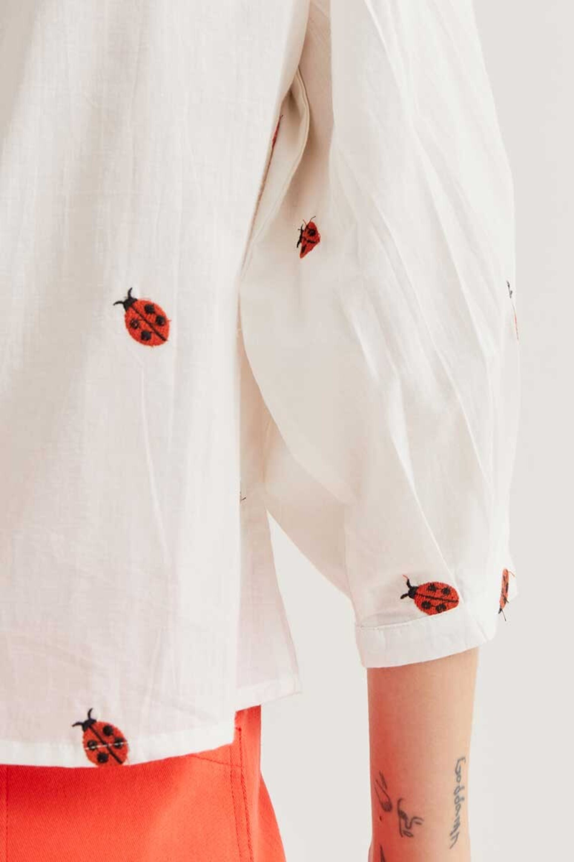 Camisa con estampado ladybugs compañía fantástica - 2