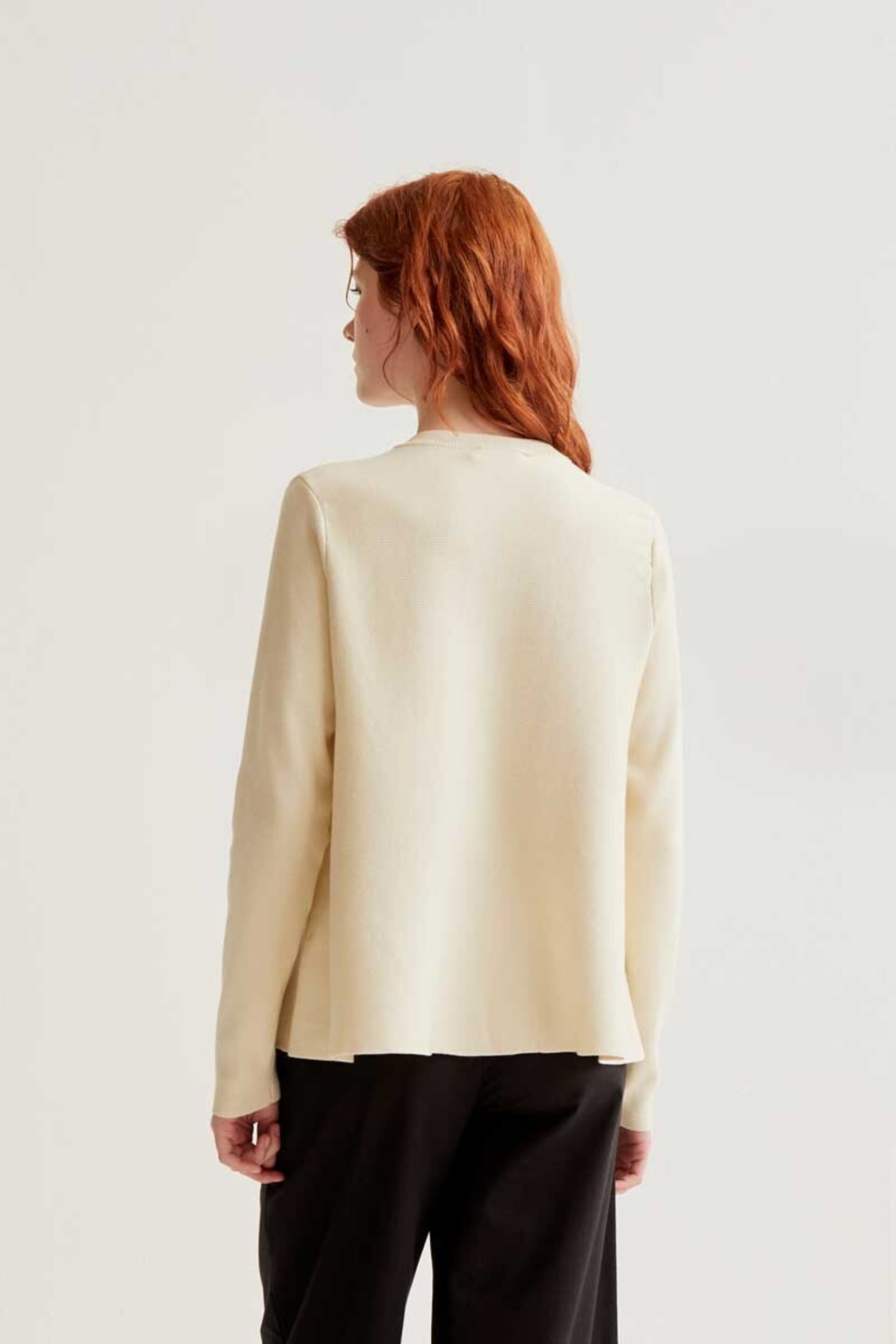 Largan punto beige botones negros corte a compañía fantástica - 5