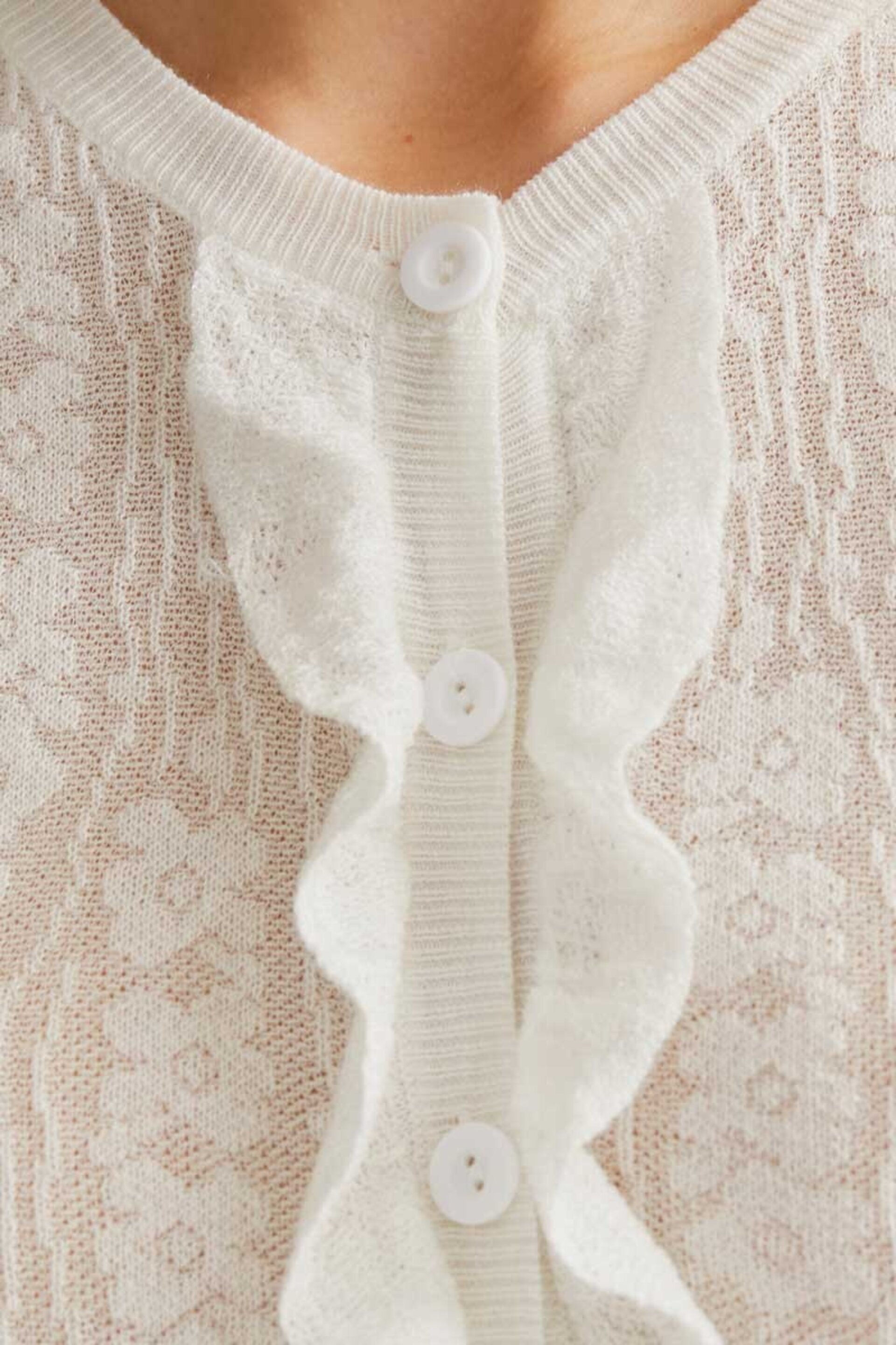 Cardigan punto floral blanco con volantes compañía fantástica - 4