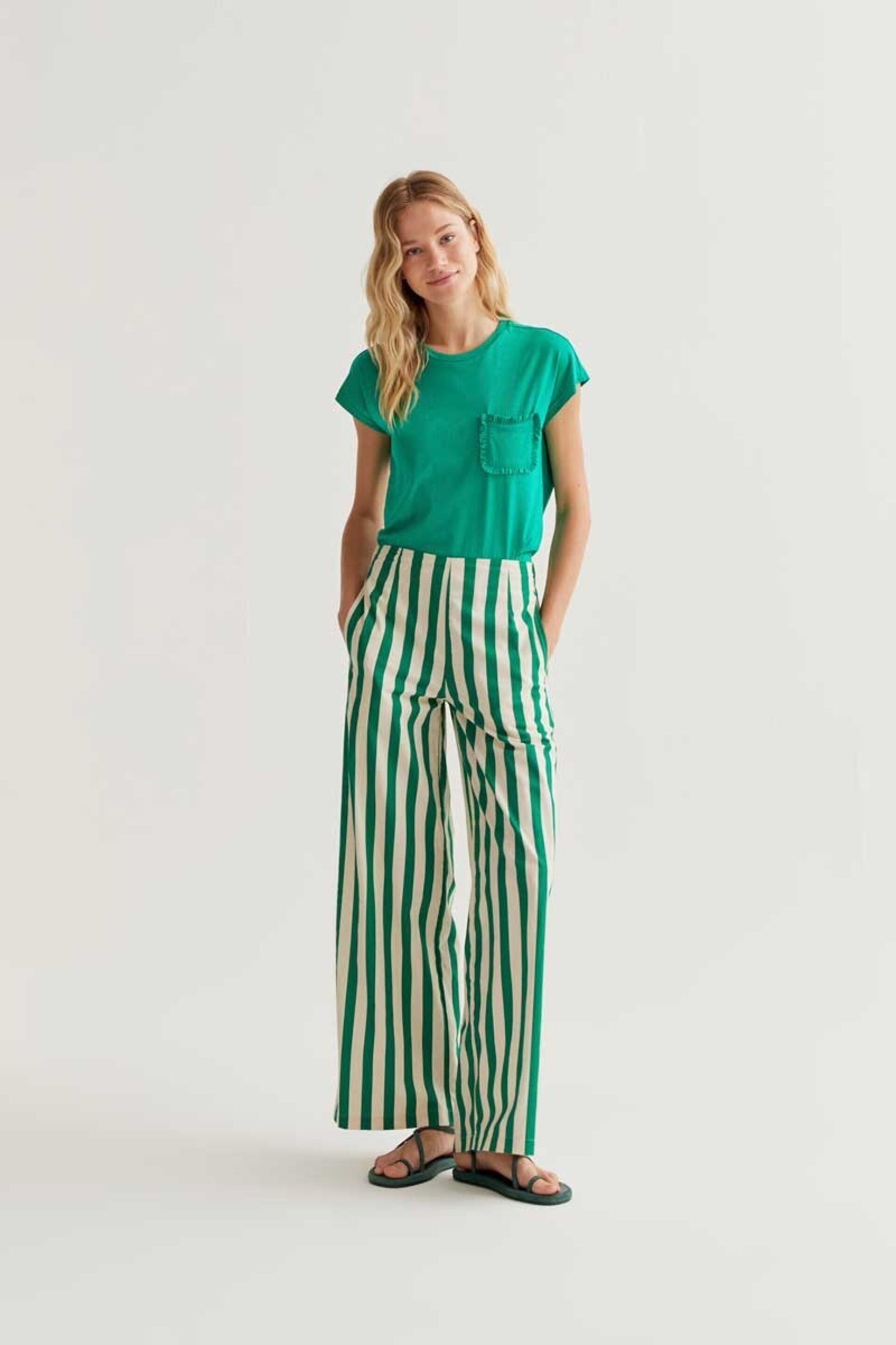 Camiseta básica 100% algodón verde compañía fantástica - 2